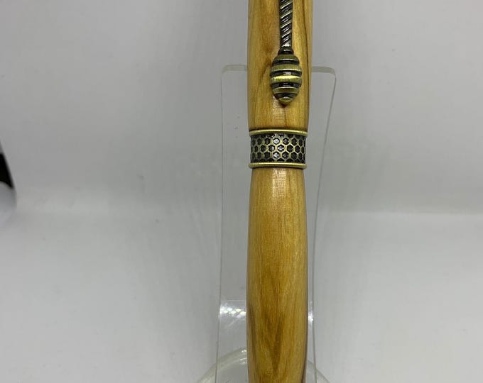 Italian Olivewood fountain pen with HoneyBee fittings