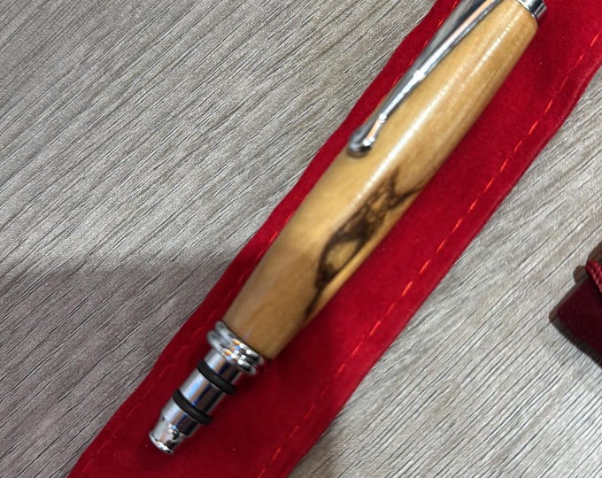 Crochet Hook in handturned Bethlehem Olive wood with 8 different sized hooks