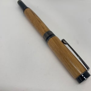 Jack Daniels Oak fountain pen with gunmetal finish