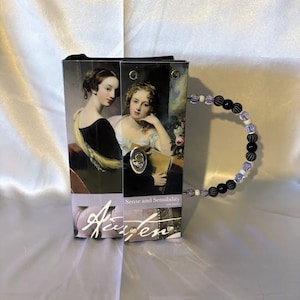 Bolso de mano con tapa de libro reciclada de Persuasión de Jane Austen ~con cuentas~