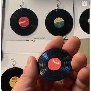 1 pair 2&quot; miniature vinyl record earrings, randomly labeled