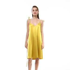 Gelbes Seidenkleid, BernsteinSeide Kurzes Kleid, Seiden Cami Kleid, Seidenkleid, Ärmelloses Seidenkleid, Braut hochzeit mini Satinkleid