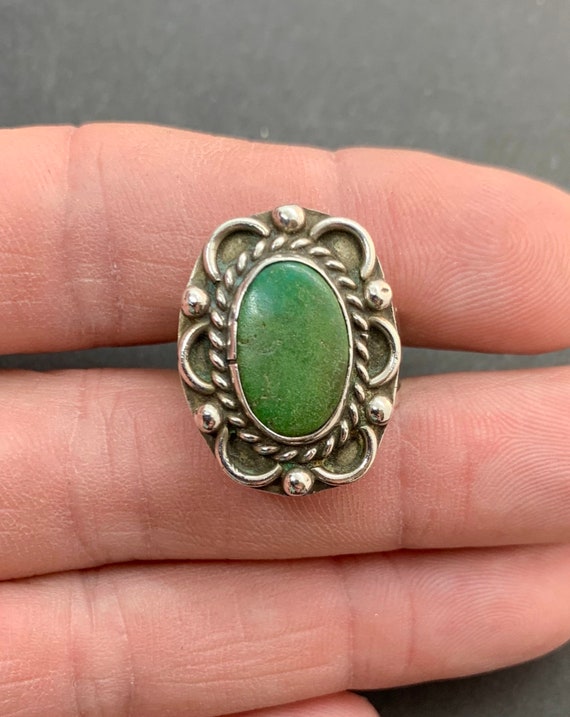Vintage Navajo Sterling Silver Green Turquoise Rin
