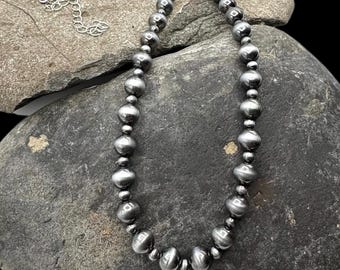 Costume Southwestern FAUX Navajo Pearl Silver Tone Beaded Necklace, Western Necklace, Southwest Necklace, Handmade Necklace
