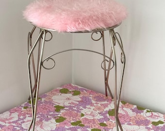 Vintage Skip Wire Retro Stool - Hairpin Stool - Pink Fluffy Stool - Vanity Chair - Retro Dressing Table Stool - Boudoir Stool - Shaggy Stool