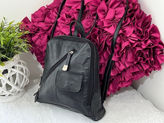 Vintage Aurielle Leather Backpack Appears UNUSED Black Designer Bag Leather Backpack Shoulder Bag Festival Bag travel Lightweight Bag Etsy
