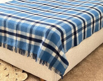 Vintage THICK Pure Woollen Blanket - 2.4KG Weight - Single bed Blanket Travel Rug~Wool Picnic Rug -Tartan Blanket-Two Tone-Freshly Laundered