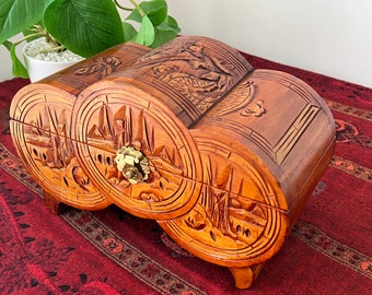 Vintage Retro Chinese Jewellery Box - Carved Wooden Trinket Box - Dragon Box - Wooden Keepsake Box ~ Chinese Storage Box - Asian Interiors