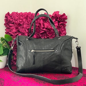 Vintage Leather Bag ~ Quality Brand - Genuine Leather Shoulder Bag ~ Black Leather Handbag ~Leather Crossbody Bag~ Terrific Condition!
