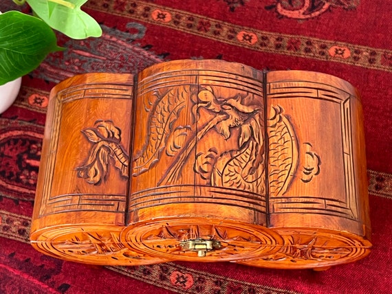 Vintage Retro Chinese Jewellery Box - Carved Wood… - image 3
