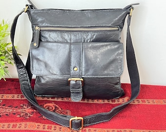 Vintage ORAN Leather Bag ~ Australia- Lovely Vintage Condition ~ Genuine Leather Shoulder Bag~ Black Leather Crossbody Bag