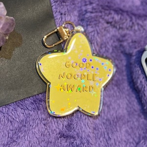 Good Noodle Acryl Schlüsselanhänger | 3 in Gold Stern Schlüsselanhänger, Holo Glitter Zitat Schlüsselanhänger, niedlicher Rucksack Acrylanhänger, Goldsternanhänger, Kawaii