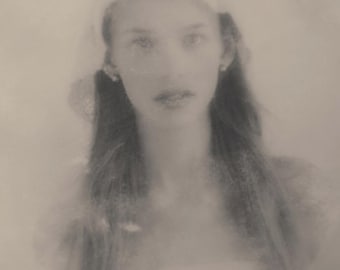 Cuentos de hadas de Violette Número 2 Soy una maravilla — Revista impresa de bellas artes, fotografía etérea, fanzine de poesía de Alice Saga, A4 mate