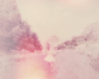 El mito de esta chica — Poesía impresa, descarga digital, poesía artística de Alice Saga