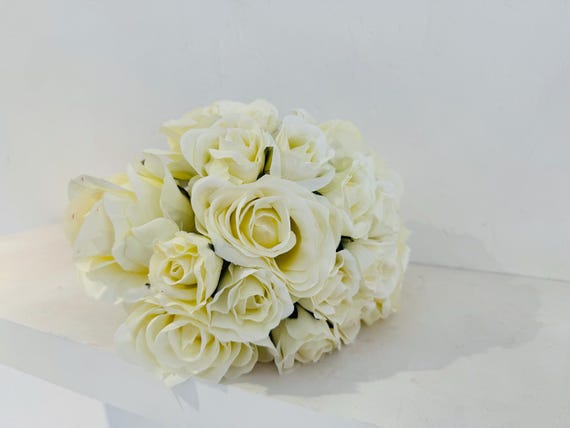 Cream silk rose bouquet, wedding roses, rose gift, artificial rose bouquet, forever wedding bouquet, ivory rose for weddings