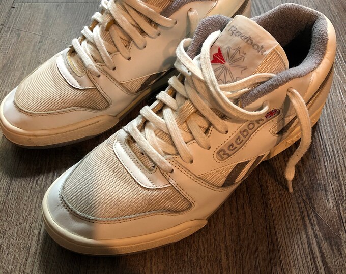 vintage reebok tennis shoes