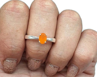 Carnelian Ring, Size 8, Sterling Silver, Orange Gemstone, Oval Facet, .8 carats, Artist's Stone, Warm Vibrant Gem, Confidence Stone, Genuine