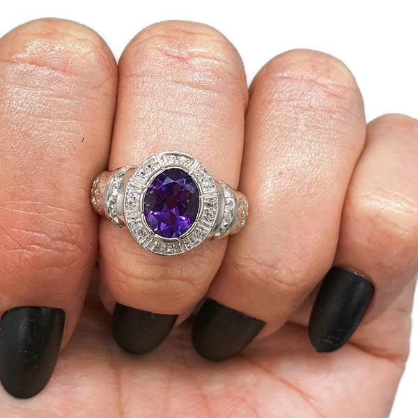 Amethyst Ring, size 8, 925 Sterling Silver, Halo Ring, Oval, Love Gem
