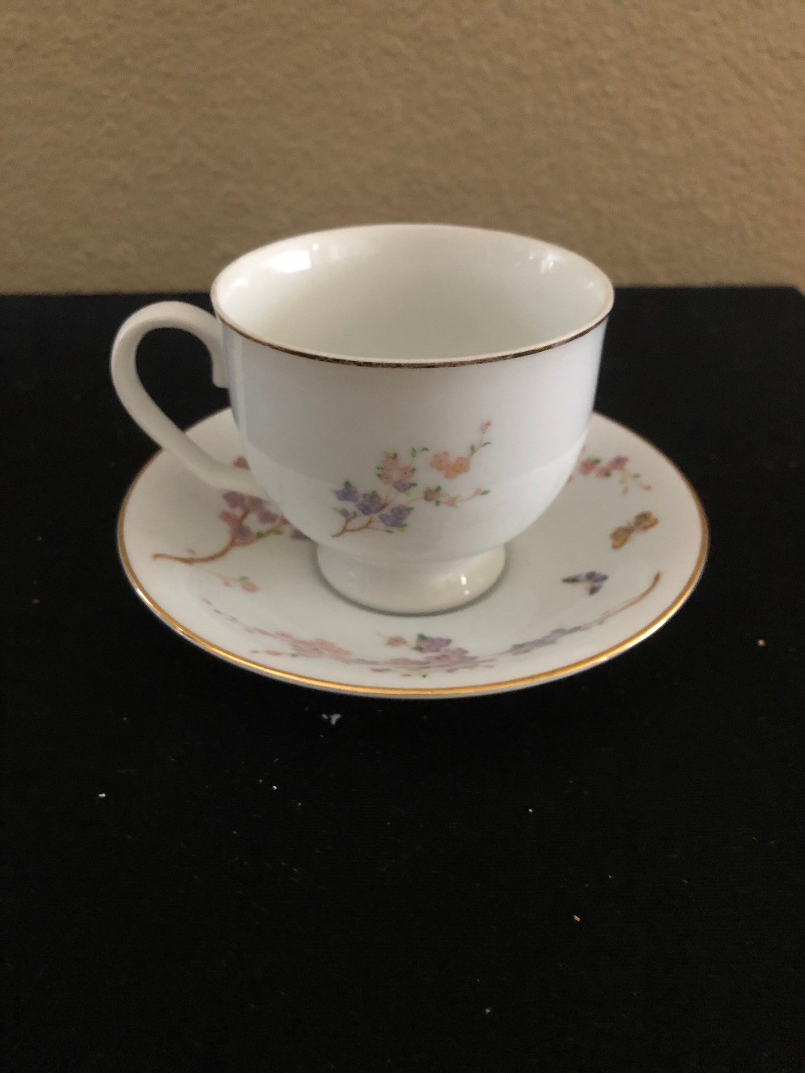 Pretty Vintage Teleflora Gift Tea Cup and Saucer Flower Gold Trim Ftd
