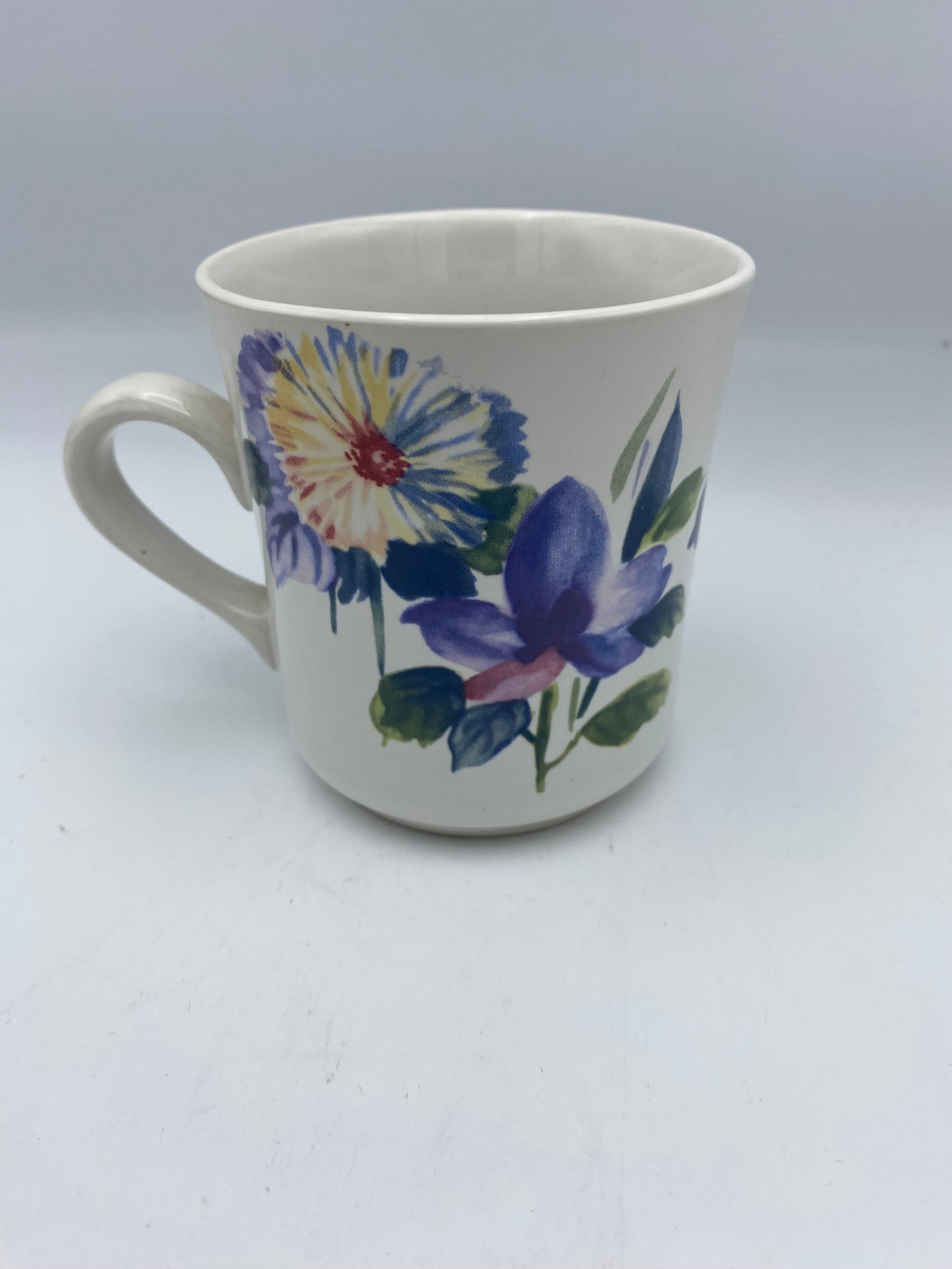 CHINA PEARL Flora Stoneware Mug 12 oz Spring Flowers