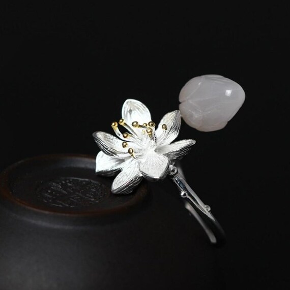 Lotus flower wrap ring clearance