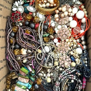 10 LB GRAB Bag BOX of all wearable Jewelry.  Mix of Vintage to current. Most preowned. Some may be new.