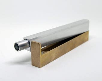 Solstice Dugout | One-hitter pipe, brass & aluminum slim dugout case