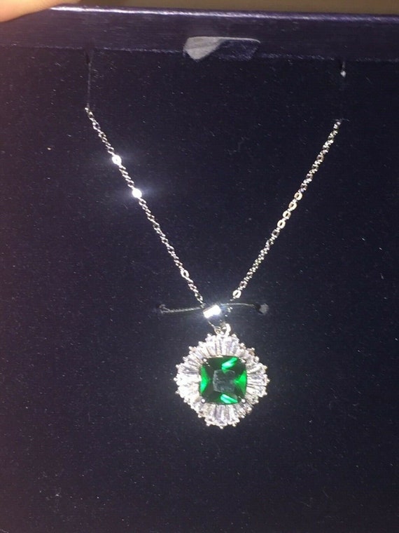 Stauer online emerald necklace
