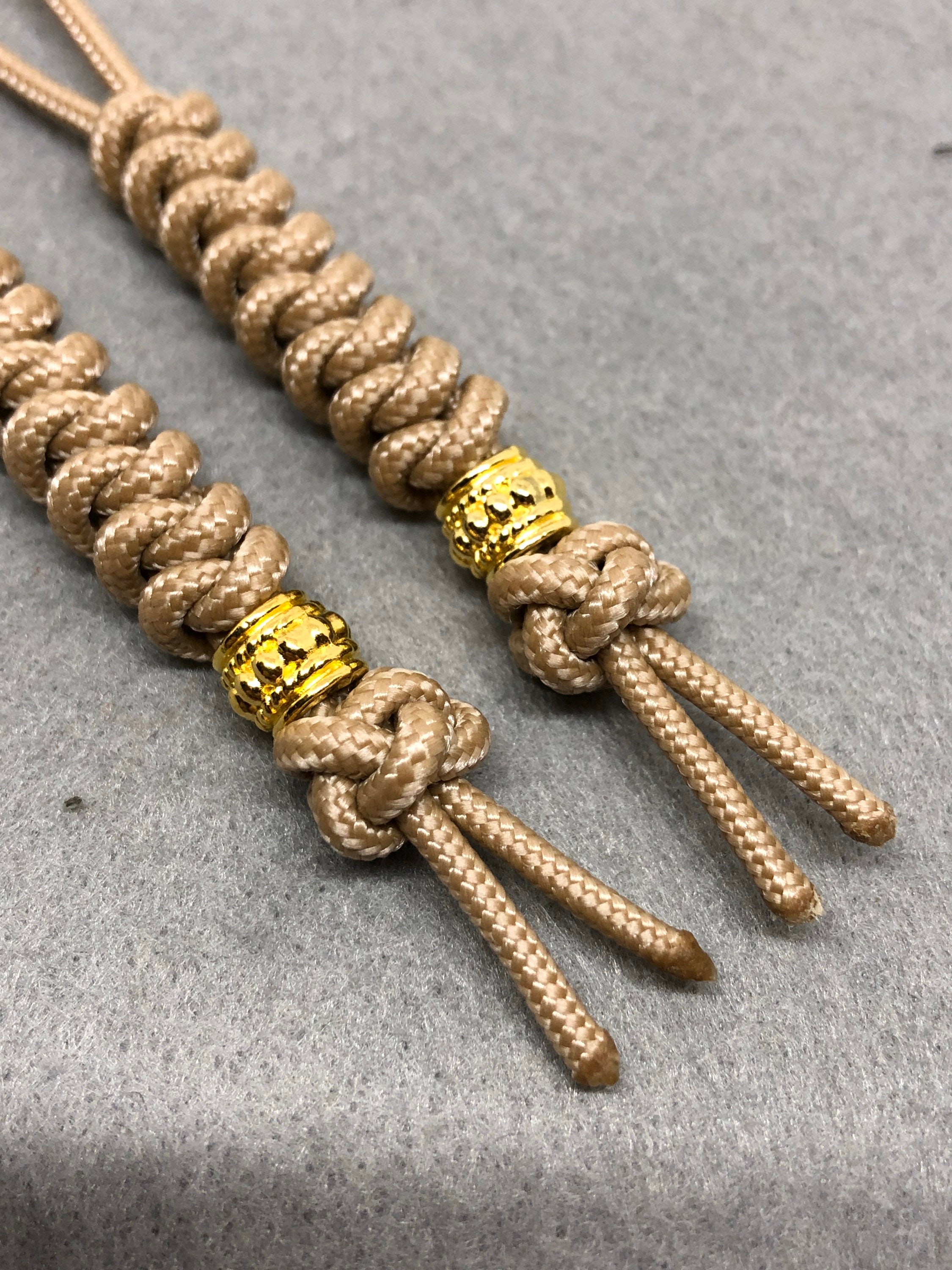 Paracord Bead And Charms Cuchillo De Cordón De Cuentas