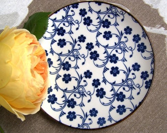 Dessert Porcelain Plate - 15.0 cm/5.9 inches - Blue Flowers pattern