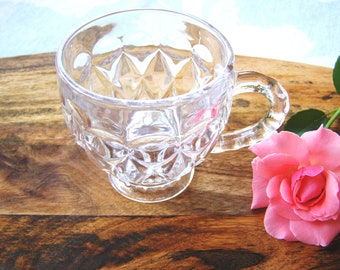 Glass Tea Cup - 190 ml/6.4 fl oz - teacup with handle and engraved pressed pattern