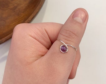 Amethyst Circle Wire Ring, Adjustable Ring, Wire Rings, Wire Wrapped, Wire Jewelry, Gemstone Rings, Stacking Rings, Purple Gemstone,