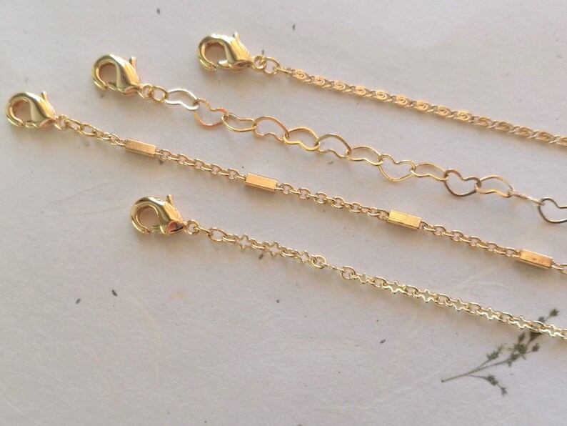 Dainty Gold Bracelets set Everyday Thin Minimalist Gold Jewelry. Delicate Layered Chain Bracelets Mix /& Match Simple Dainty Bracelets Set