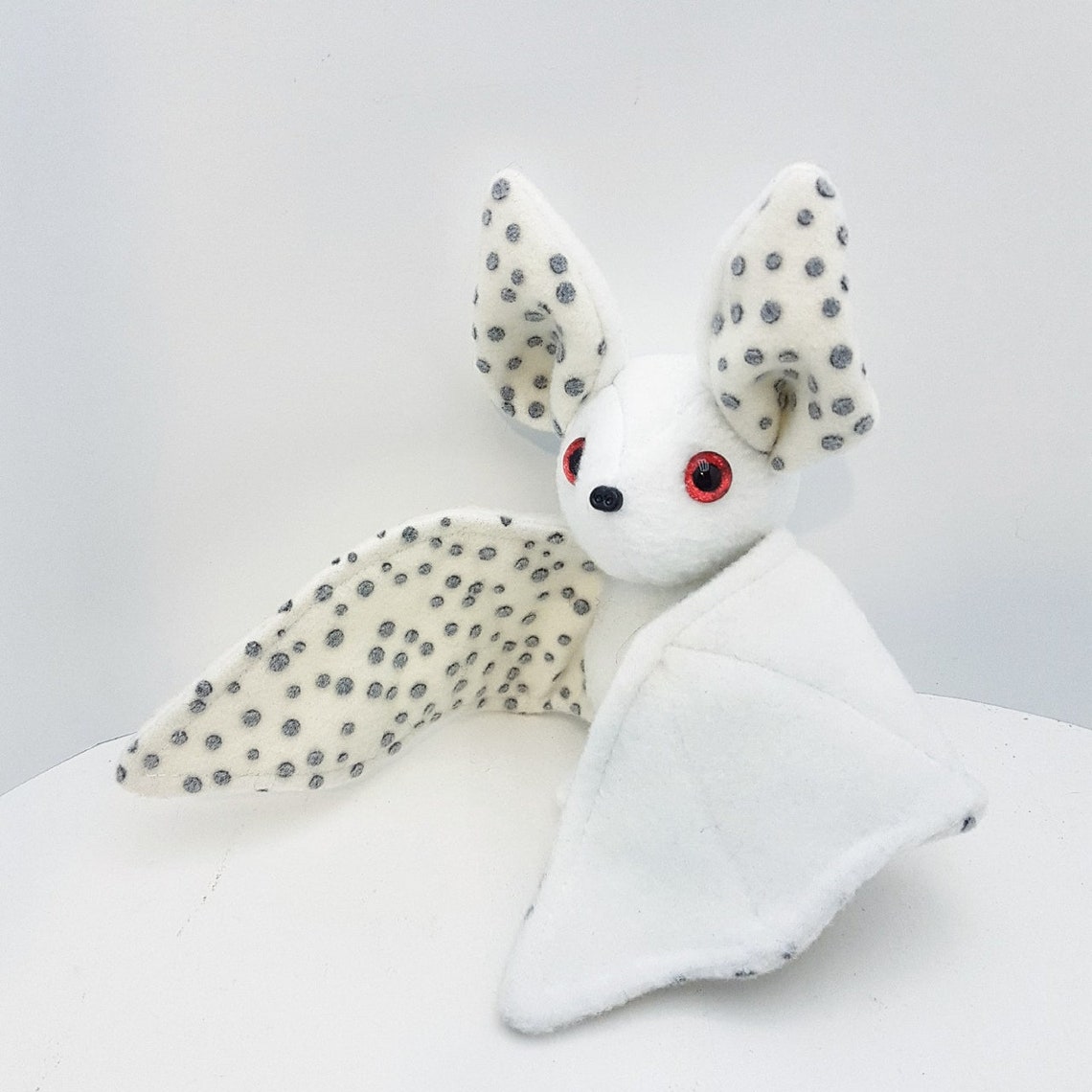 Chibi albino bat. Bat plush. Vampire bat | Etsy