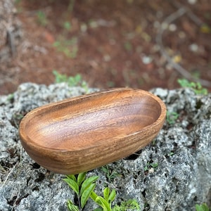 Tigela média para massa, feita de cera de acácia, 280 g, 20 cm x 10 cm x 5 cm | Vaso para velas | Tigela oval | Tigelas para velas | Decoração de madeira | Decoração para casa | Tigela para baguete