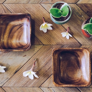 Set of 2 Handmade Acacia wood Square shaped bowls | Wooden Serving Set | Wooden Square Bowls | Kitchen Bowls | Wood bowls | Gift Set