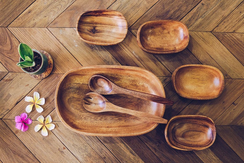 Acacia Wood Set of 7  Oval design  Mother bowl with 4 6"x4"x1.5" servers inches