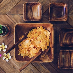 Acacia Wood Set of 7 | Square design | Mother bowl with 4 servers and utensils | Handmade bowls | Salad Bowl | Pasta Bowl | Serving Bowls