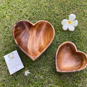 Handmade Acacia Wood heart shaped bowls | Heart bowls | Wooden bowls| Smoothie bowl | Home Kitchen Decor Gifts | Love Bowls | Dough bowls