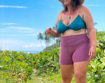 Hemp & Organic Cotton Shorts: Eco-Friendly Yoga Workout Clothing