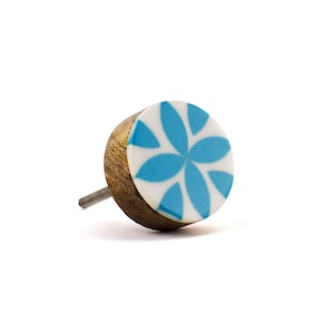 Blauer Blumenknopf, weißer und blauer Knopf, Blumenmusterknopf, Schrankknopf, Möbelknopf, dekorativer Knopf, Boho-Dekor, rustikal