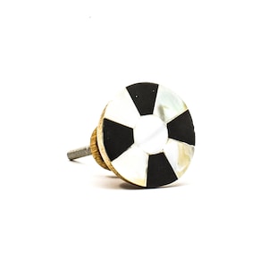 Shell Wheel Knob, Wooden and Mother of Pearl  Cabinet Knob, Furniture Hardware, Dresser Knob, Modern Knob, Scandinavian Knob, Sustainable