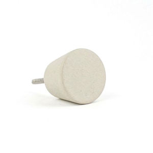 Pomo de cerámica cilíndrico arqueado color beige avena - Mate