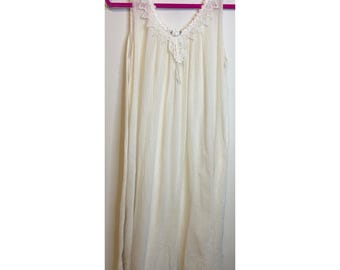 Vintage MISS ELAINE Sleeveless Crinkle Nightgown Dress XL Women Lace Trim Fairy