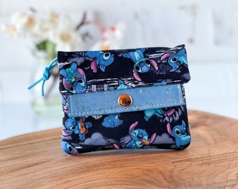 Womens Small Wallet / Blue Alien