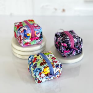 Characters / Airpod Earbud Protective Custom Case / Cord Organizer