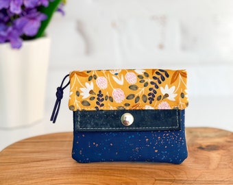 Womens Small Wallet / Yellow Floral