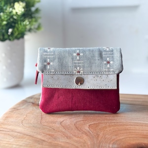 Cartera pequeña para mujer con diseño de margaritas y flores