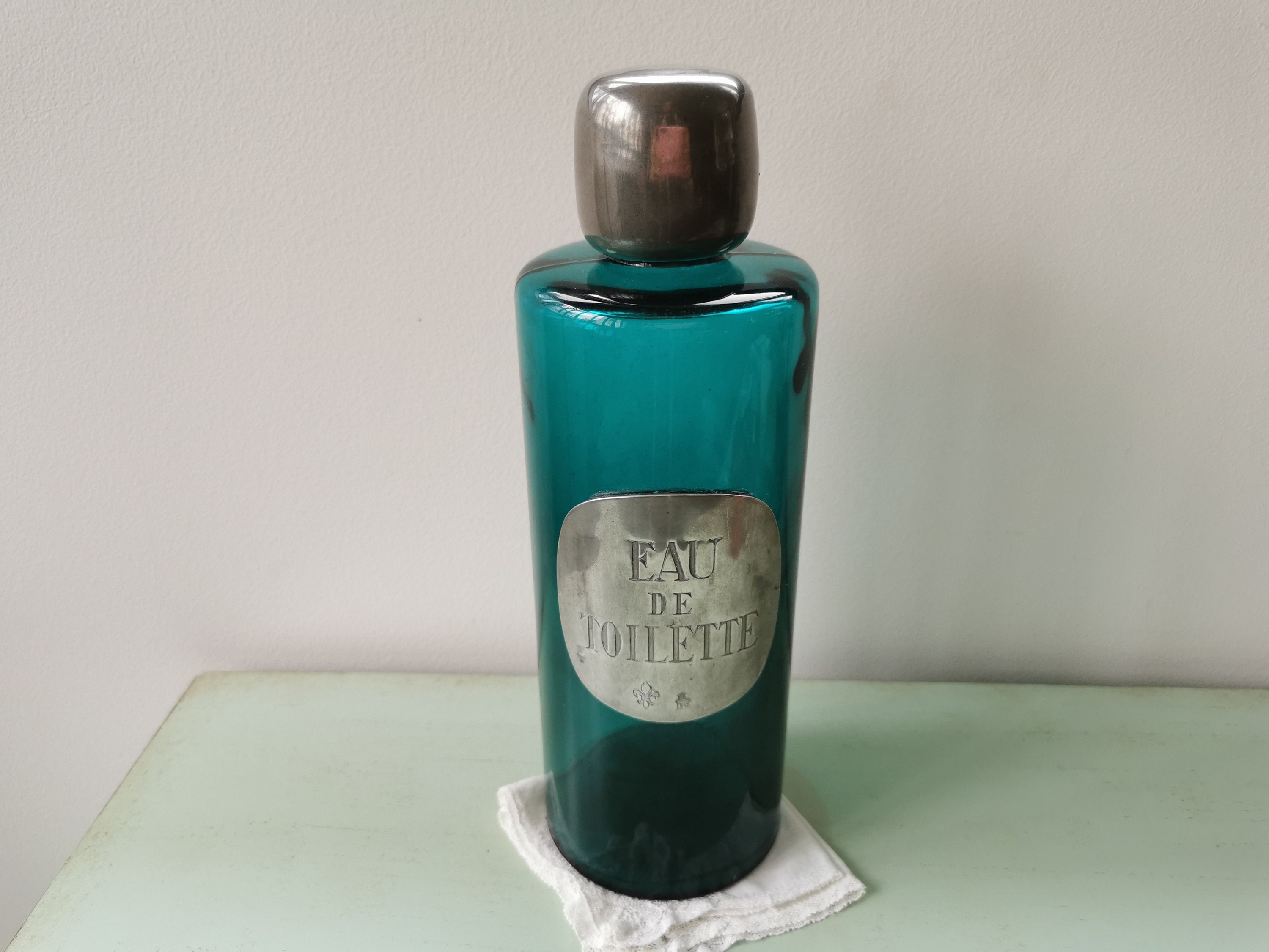 Flacon Eau de Toilette Verre Bleu-Vert et Étain Vintage