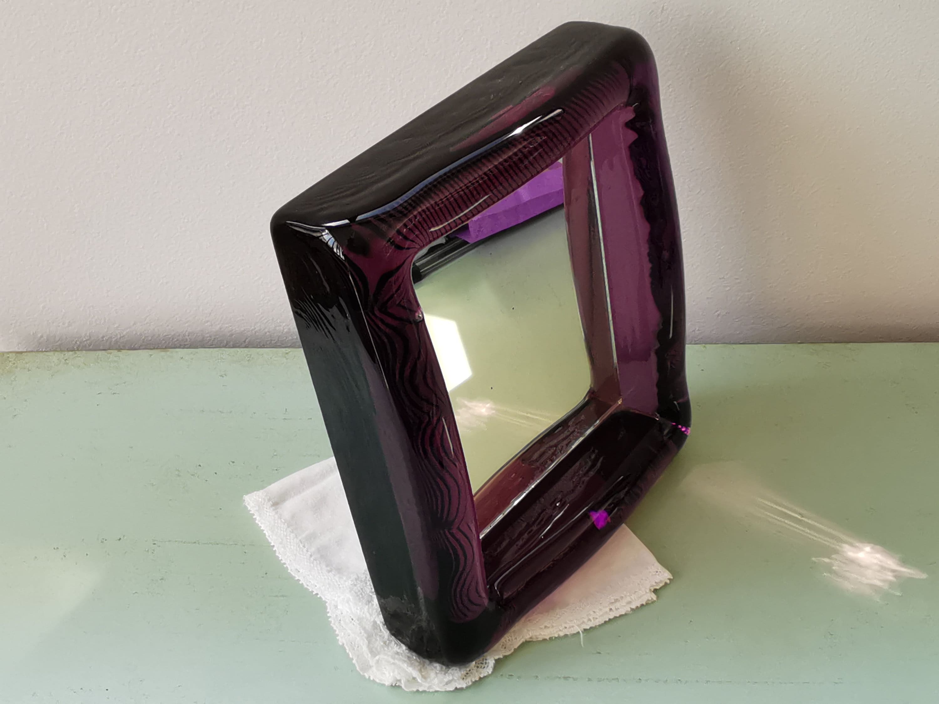 Cadre Miroir à Poser en Verre Massif Violet Prune Vintage